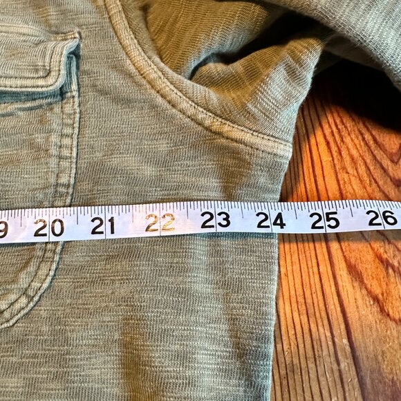 J Crew Knit Goods hybrid button down Size L in Olive Green - Picture 6 of 9